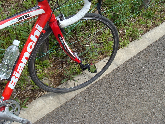 ロードバイクにバックミラーを取り付け その3 四次元リュック