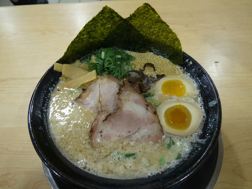 西湖市場豚骨家，Giga拉麵