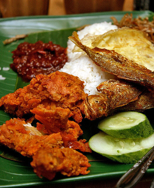 You can choose your nasi lemak toppings - here, fried chicken wing, ikan kuning and omelette (all in only S$3.50!)