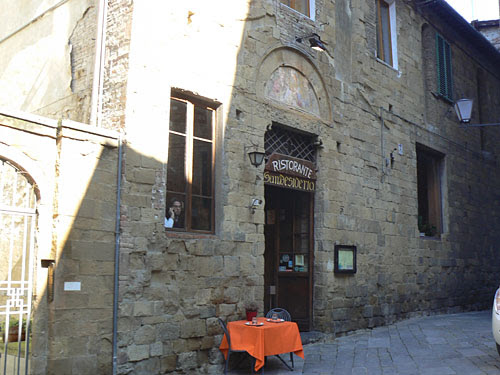 un restaurant à Sienne.jpg