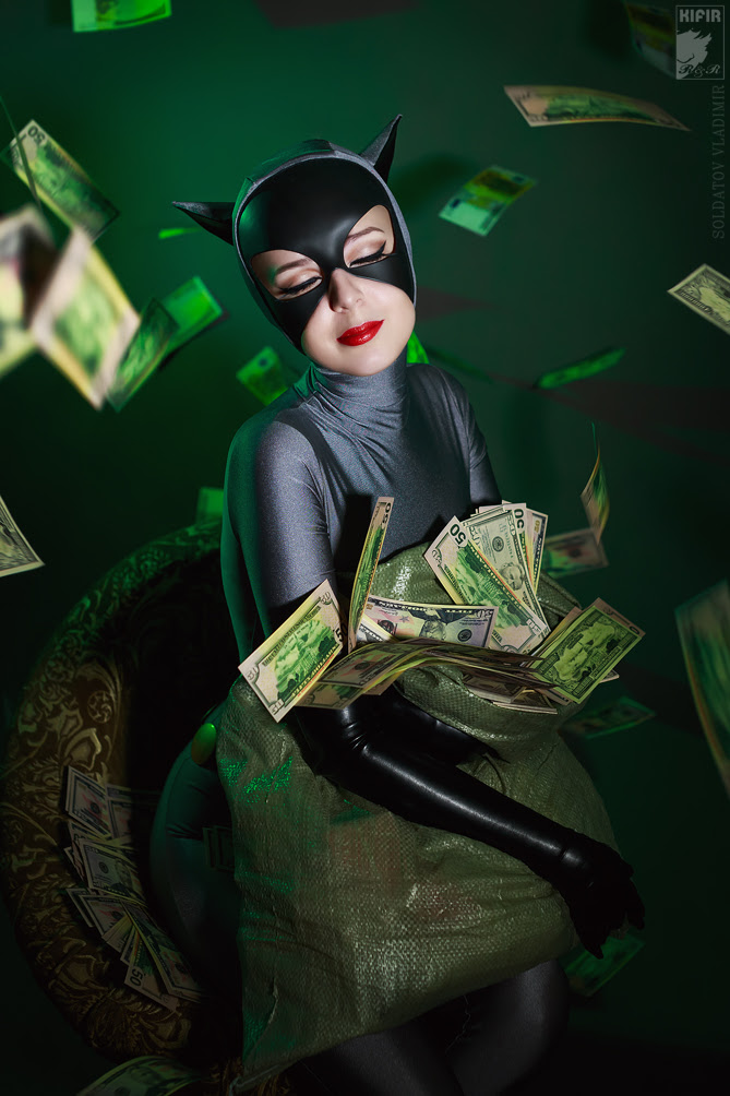 Cool Cosplay – Catwoman from Batman: The Animated Series 