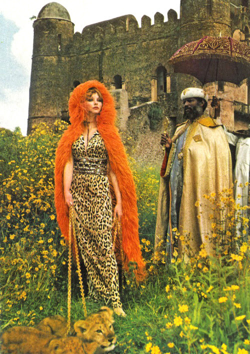 Photo by Norman Parkinson, 1969.