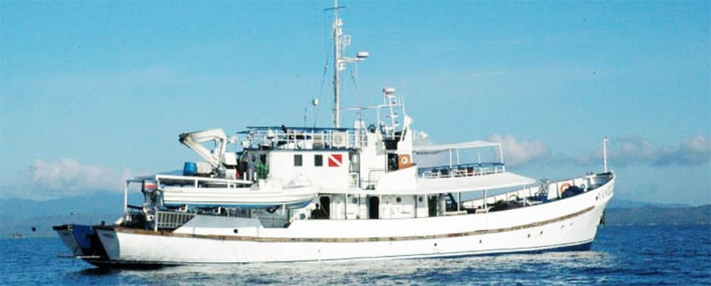The Resolute Liveaboard Dive Ship, Philippines