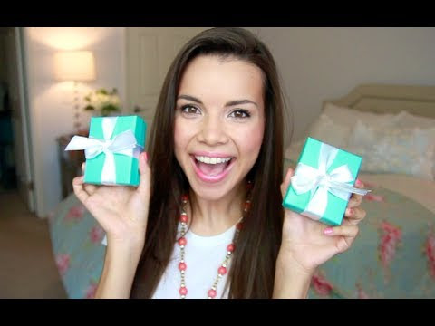 Video Tiffany Blue Beaded Heart Key