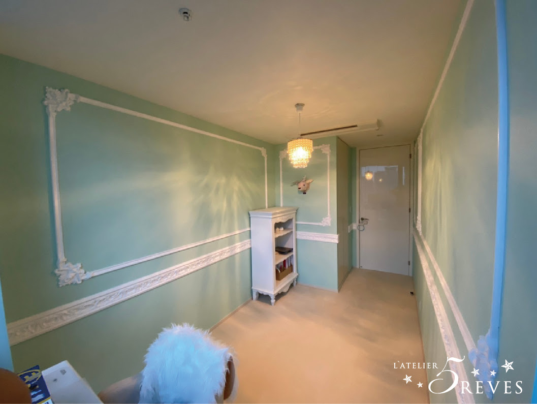 壁紙 モール施工 C様邸 アトリエサンクレーヴ 東京都 空間デザイン インテリア 輸入壁紙施工