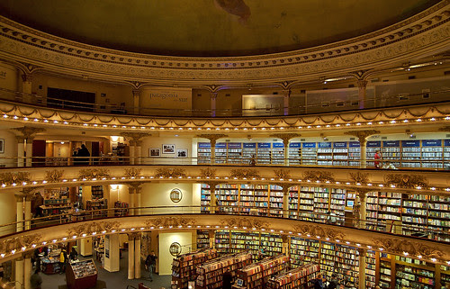 This is No Barnes and Nobel:  El Ateneo