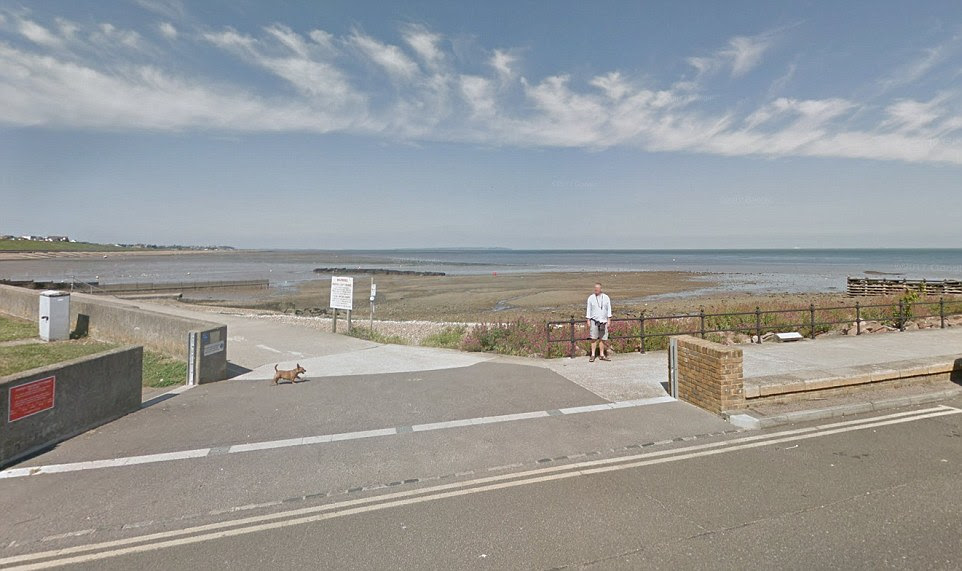 Herne Bay (pictured above) is positioned next to where Hampton-on-Sea used to be, and is a thriving seaside resort.
