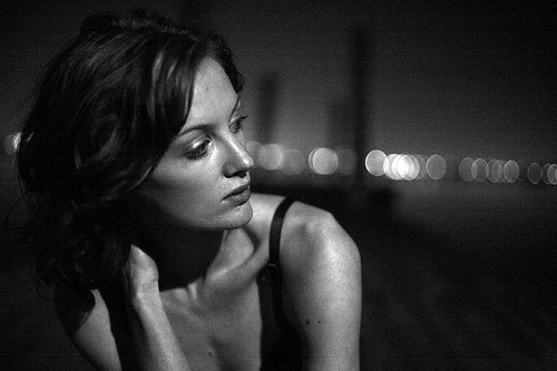 フリー画像 人物写真 女性ポートレイト 白人女性 モノクロ写真 画像素材なら 無料 フリー写真素材のフリーフォト