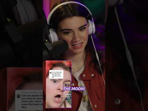 Her Pronouns Are "Moon/Moonself" Because They're "Cool"