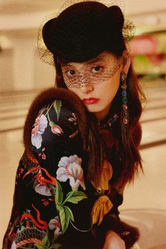 個性的なファッション入門編 奇抜すぎない大人可愛い個性派ブランドのファッション ワンピース 30代 40代オススメ