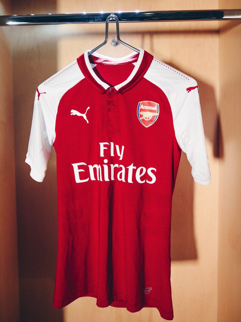 Comment Puma et Arsenal ont lancé le nouveau maillot ...