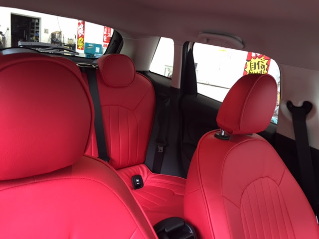 ご納車情報 ペッパーホワイトに赤いシートを Mini新宿ディーラーブログ