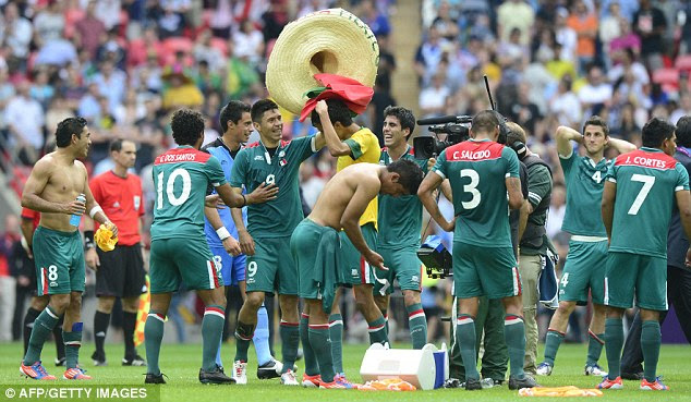 London 2012 Golden Mo Ment For British Athletic History With Mo Farah London 2012 Olympics News