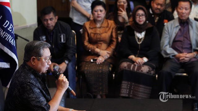 Wacana Soal Hak Angket Dugaan 'Penyadapan' SBY Dinilai PDIP Berlebihan http://ift.tt/20kt43r - Berita Terkini Terbaru Hari Ini - Anggota Fraksi PDI Perjuangan Risa Mariska menolak hak angket penyadapan Susilo Bambang Yudhoyono (SBY) yang diwacanakan Demokrat.