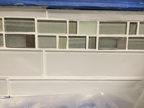 Kitchen backsplash glass tile border