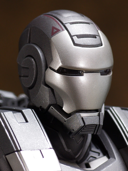 Hottoys ウォーマシーン レビュー