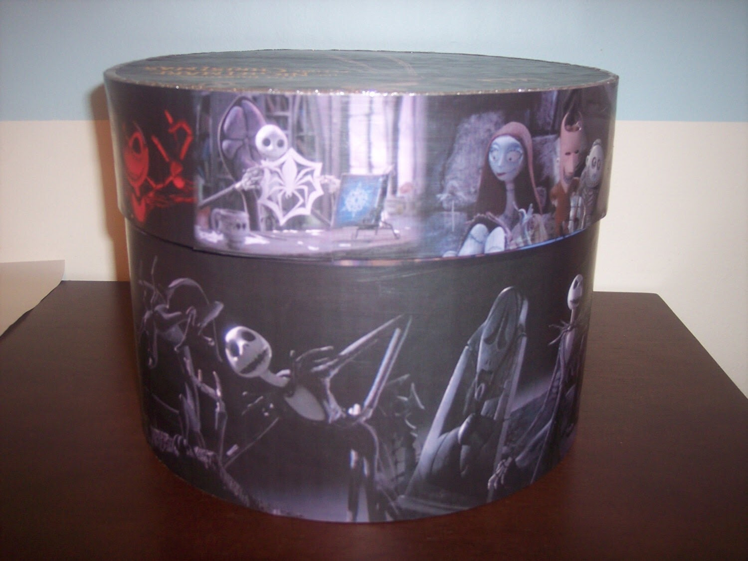 Tim Burton's The Nightmare Before Christmas XL Round Keepsake Trinket box