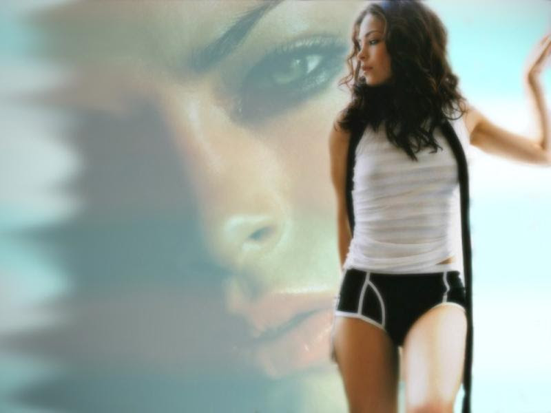 http://www.annuaire-web-france.com/wallpaper/stars/Kristin-Kreuk/Kristin-Kreuk-wallpaper-Lana-Lang-Art-800-600-015.jpg