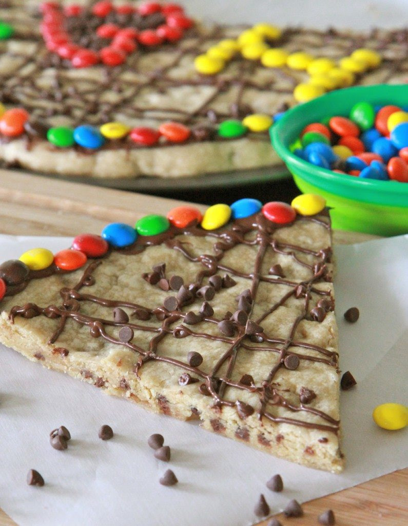 Giant Chocolate Chip Cookie Recipe  Divas Can Cook