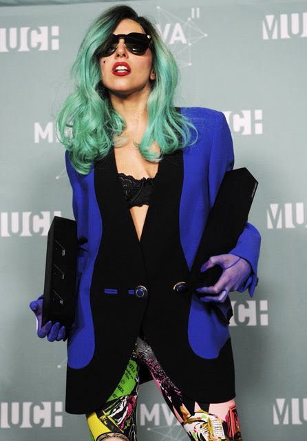 Sepatu Unik Lady Gaga