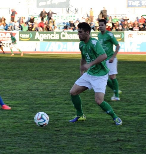 Tapia vuelve a Sevilla. :: r. m.