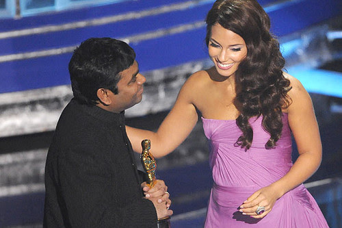 The image “http://www.extramirchi.com/wp-content/uploads/2009/02/rahman-receives-oscar-award.jpg” cannot be displayed, because it contains errors.