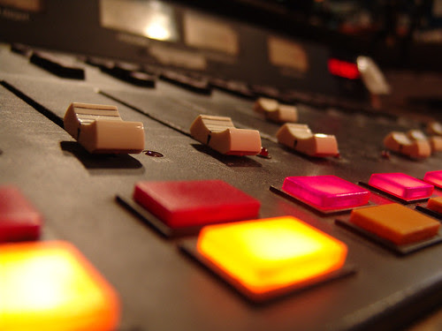 More board. Yellow=off, red=on air