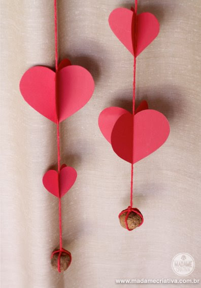 Madame Criativa - Como fazer Cortina/Guirlanda de Corações de Papel - Passo a Passo  - DIY: How to make Paper Heart Garland - Tutorial