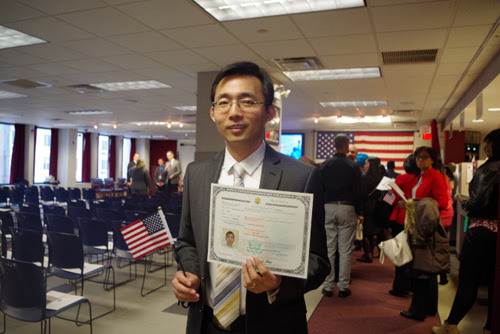 华人赴美13年宣誓入籍将用选票表达政治诉求 图 中国侨网