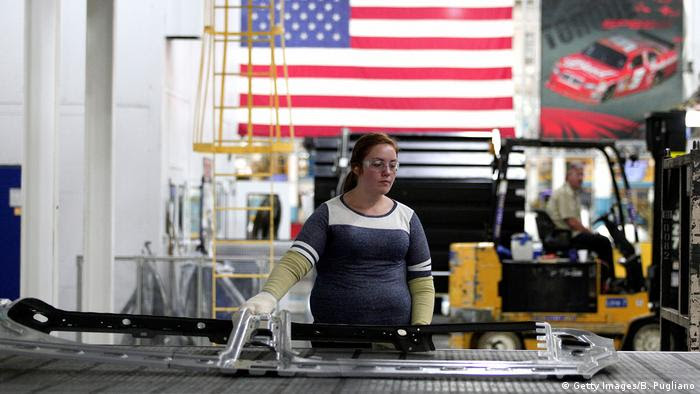 USA Fiat Chrysler ver   spricht 2000 US-Jobs (Getty Images/B. Pugliano)