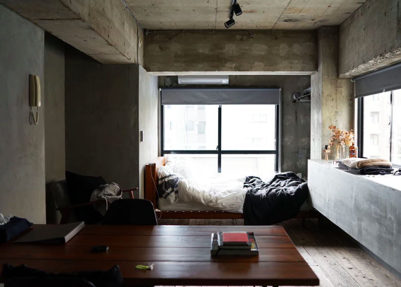 風水 コンクリート打ちっ放しの部屋 風水tokyo 人生の流れを変えるお部屋の風水