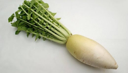 大根を切ったら青色になっている 青色になった大根は食べられるの お役立ち 季節の耳より情報局