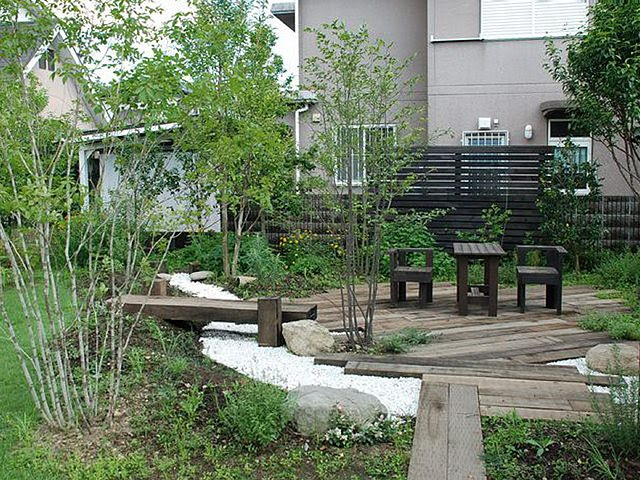 雑木の庭 有限会社ドーム イー ワールド タカショー リフォームガーデンクラブ