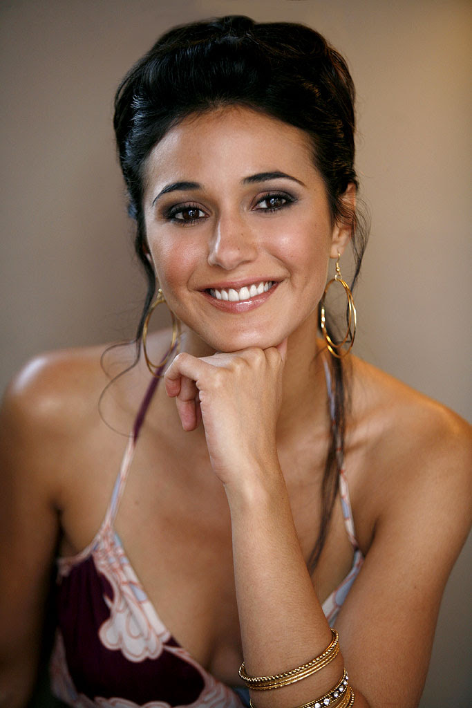 Emmanuelle Chriqui On Entourage