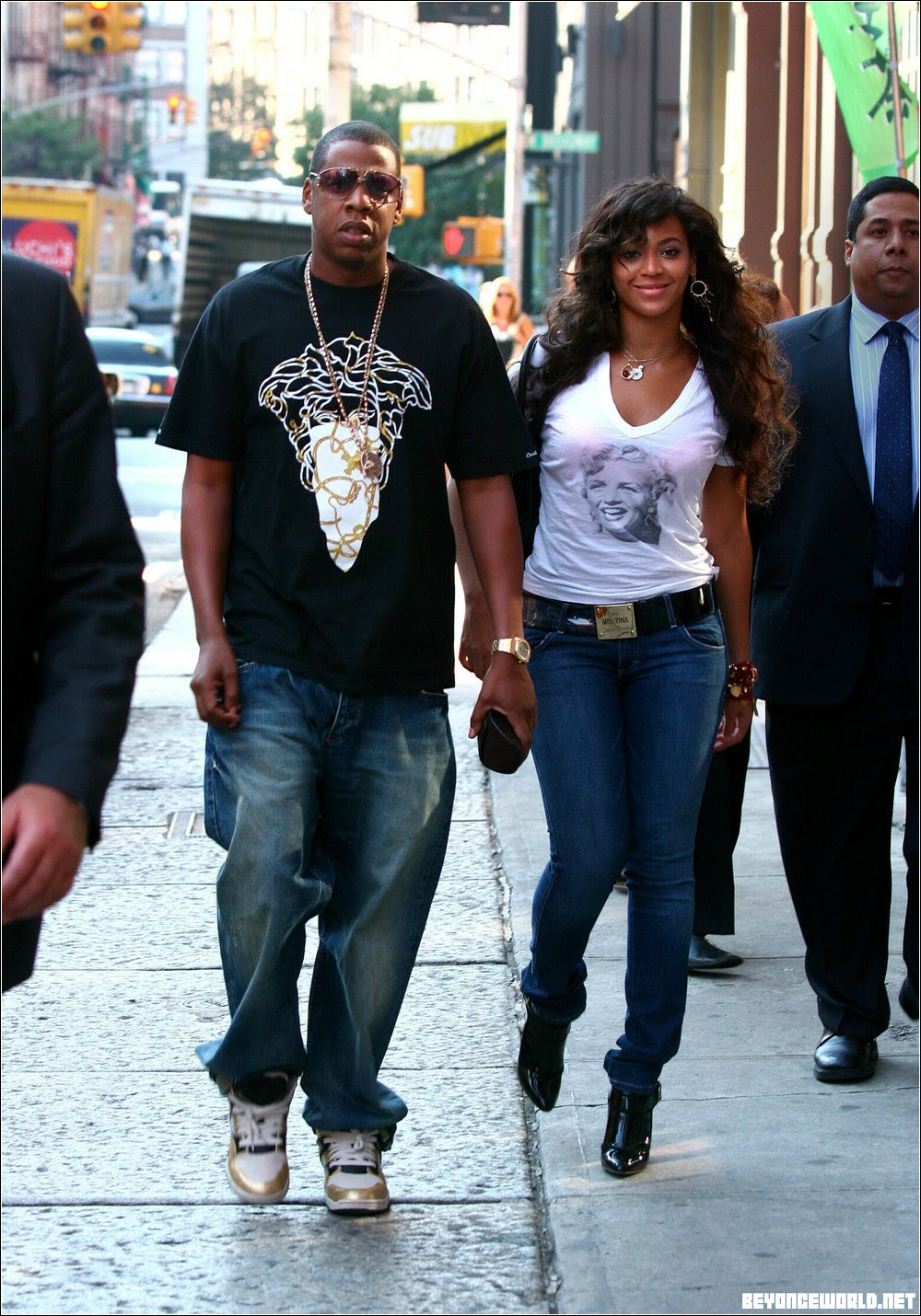 http://info2know.files.wordpress.com/2007/09/beyjay2.jpg