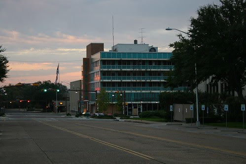 north fredonia street in the morning