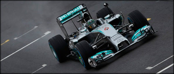 Mercedes-Benz-360-Degree-Video-Mercedes-AMG-Petronas-F1-W05-image-2