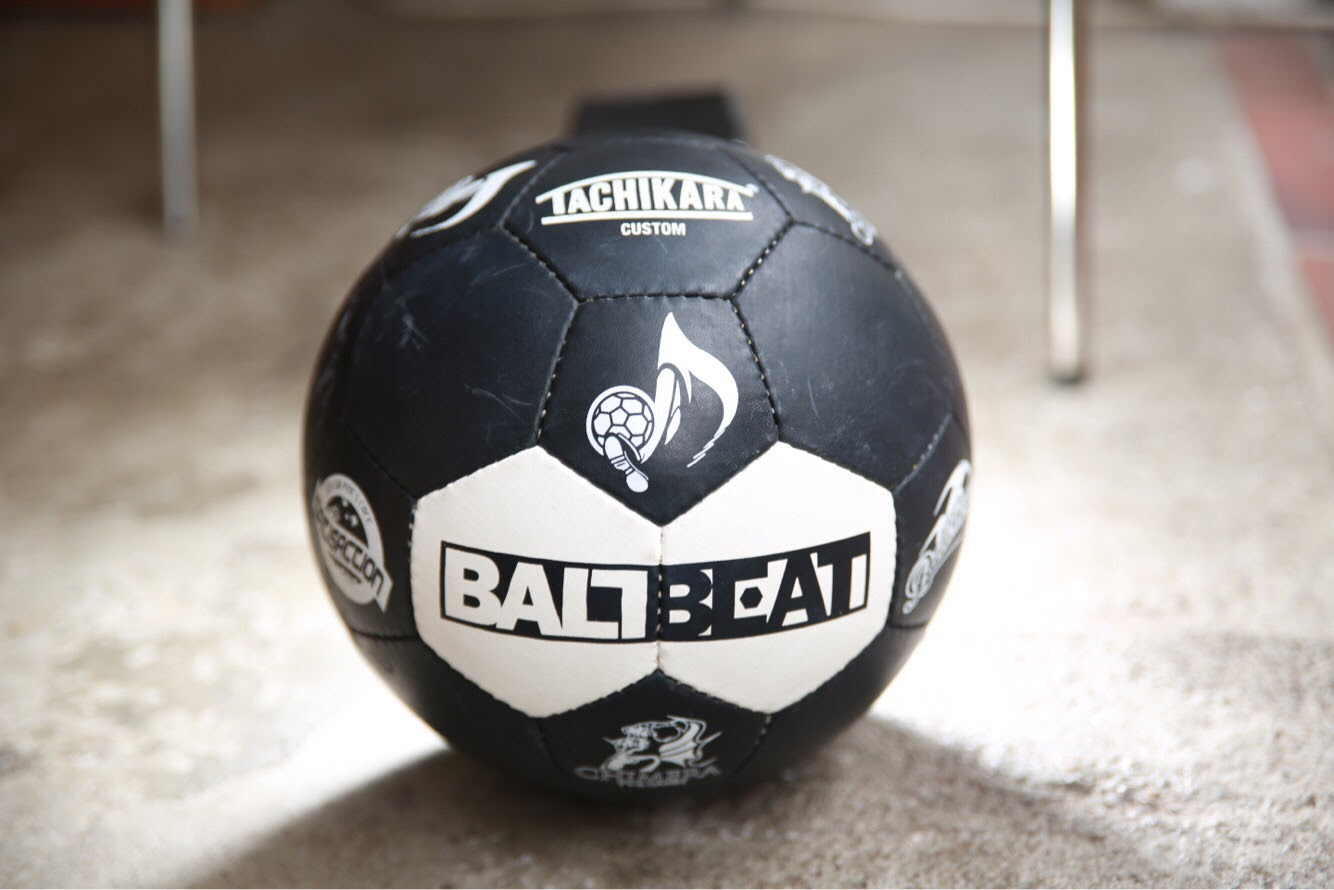 グリップ力に特化 Ball Beatオリジナルの4 5号球が登場 日本フリースタイルフットボール連盟 Jf3