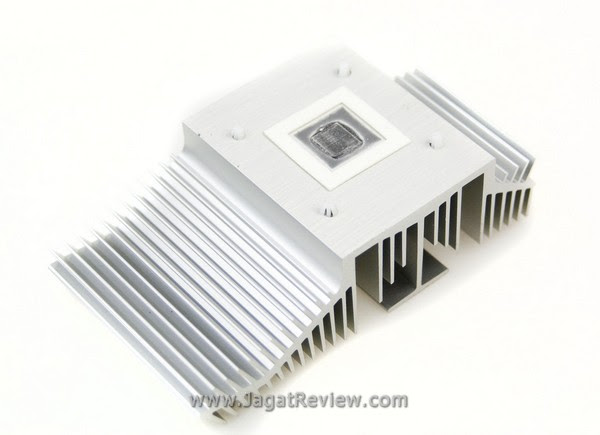 Review Motherboard Foxconn AHD1S K Zacate yang Hening dan 