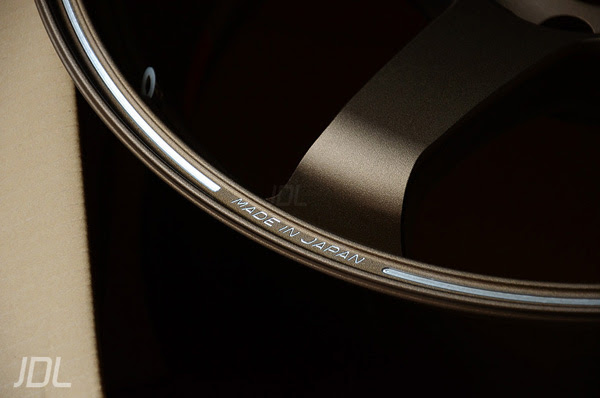 RAYS TE37 Ultra bronze