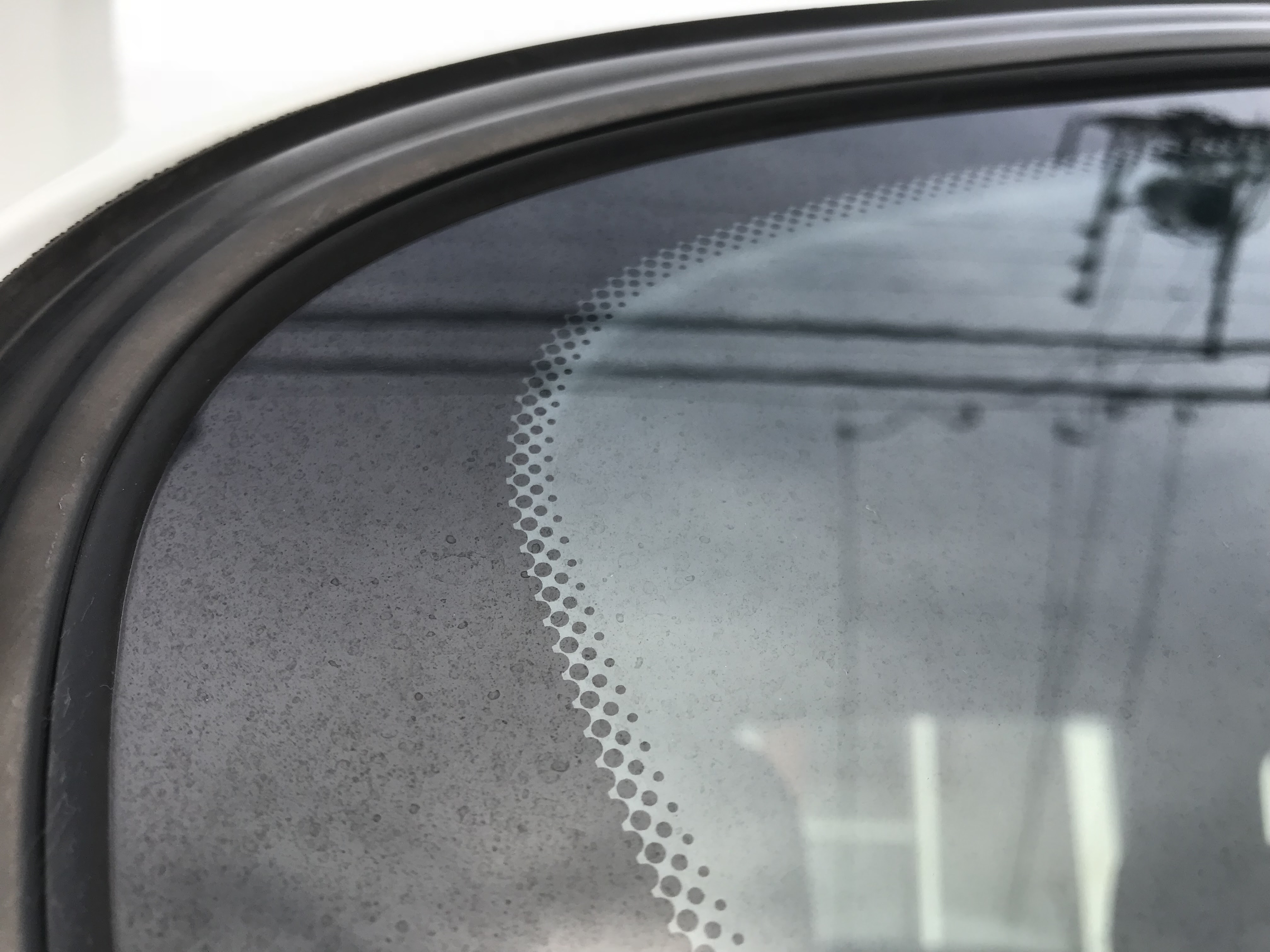 朗報 窓ガラスのウロコ取り出来ます 静岡県藤枝市 カーコーティング専門店 Hyコーティング