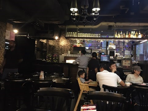 Looks&#160; normal&#160;&#160;as&#160; a&#160; bar&#160; but&#160; not&#160; like&#160; a&#160; Indian&#160; restaurant - 西環的Tulsi &amp; Wine