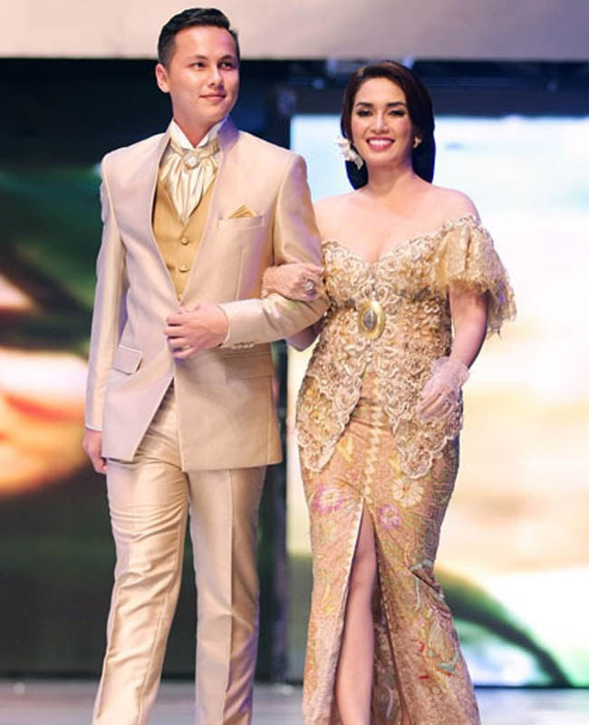 50 Inspirasi Model  Kebaya 