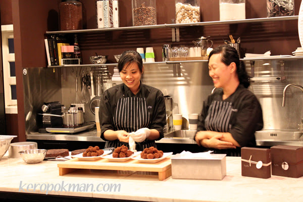 The ladies preparing to demo