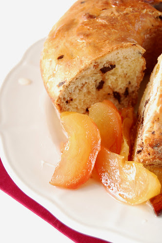 Kugelhopf with honeyed apples / Kugelhopf com maçãs ao mel