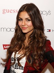 Victoria Justice por Greg "Papa" Razzi