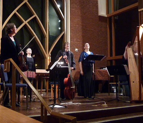 P1010272-2010-03-20-Kordes-violin-Weiss-harpsichord-Schroder-viola-Vanherle-soprano-Fagerberg-harp