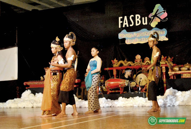 sendratari SMA 1 Gebog Fasbuk
