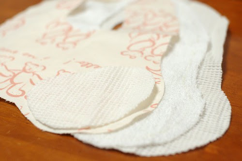 Making sloth bib 2