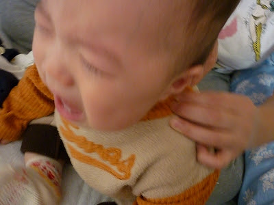 赤ちゃん大泣き 着替えやオムツ交換を嫌がる ９ １０ヶ月 ぼにょ朗育児日記